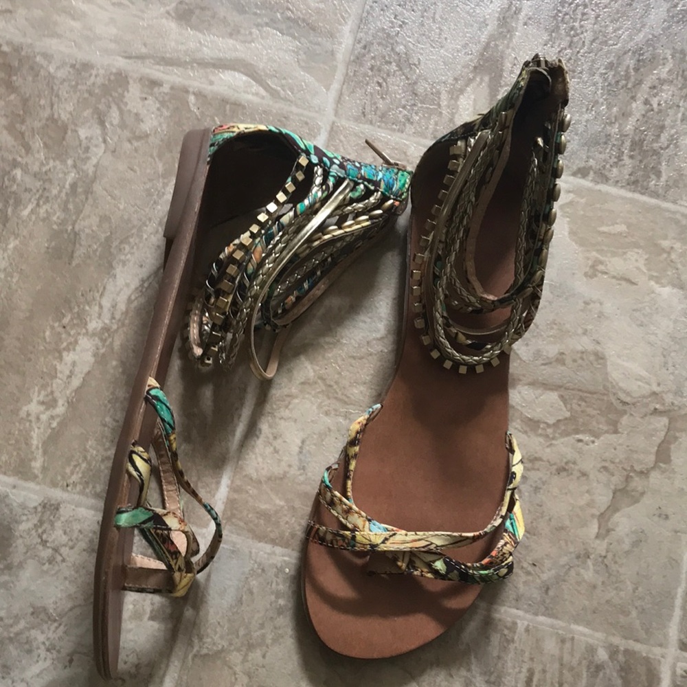 Never worn cute sandals